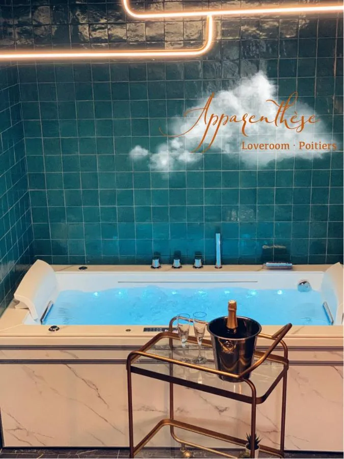 Apparenthèse : jacuzzi illuminé, love room à Poitiers