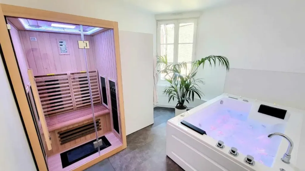 Appart Spa Drouet d'Erlon : sauna et bain à remous, love room à Reims