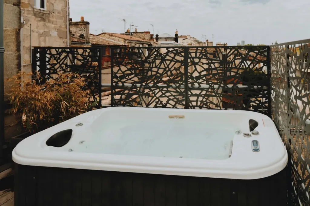 Boutique Hôtel & Spa : suite avec jacuzzi, love room à Bordeaux