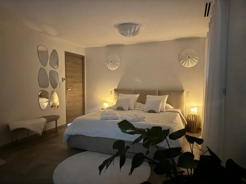 Suite l'Écrin : chambre, love room à Arles