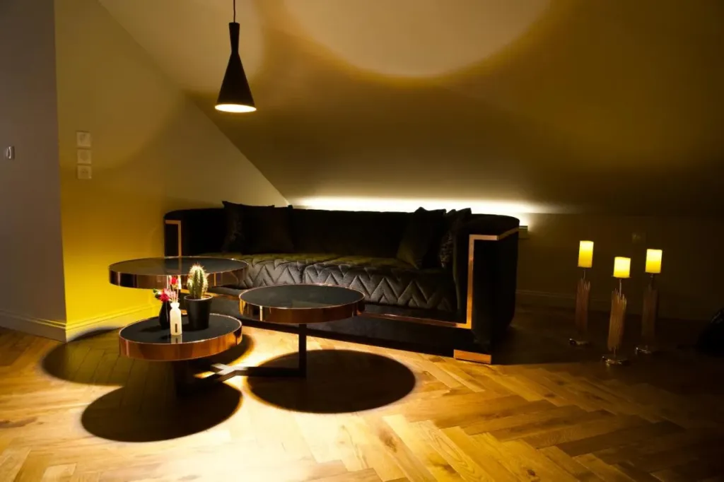 Villa Le 89 Golden : salon aux chandelles, love room à Mulhouse